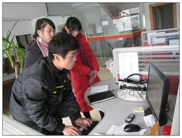 彩鋼板公（gōng）司（sī）相關（guān）的場景圖片（piàn）