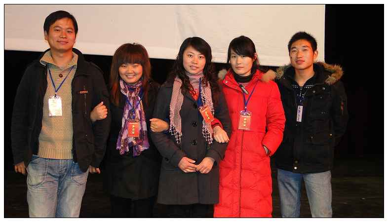 鋼（gāng）結構公司學習現場合影