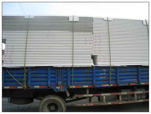 彩（cǎi）鋼板公（gōng）司的常州客戶臨時自改工期 工（gōng）程部通宵（xiāo）備料無怨言