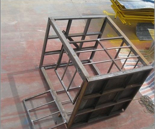 鋼（gāng）結構公司加工升降鋼平台的場