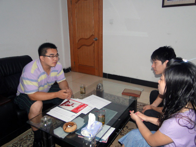 山東商友觀視頻來（lái）集裝箱公司學（xué）習（xí）交流