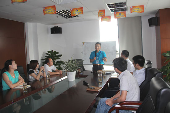 俞總介紹草莓视频IOS下载彩鋼發展情（qíng）況