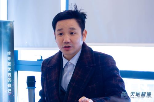 集（jí）裝箱換電站